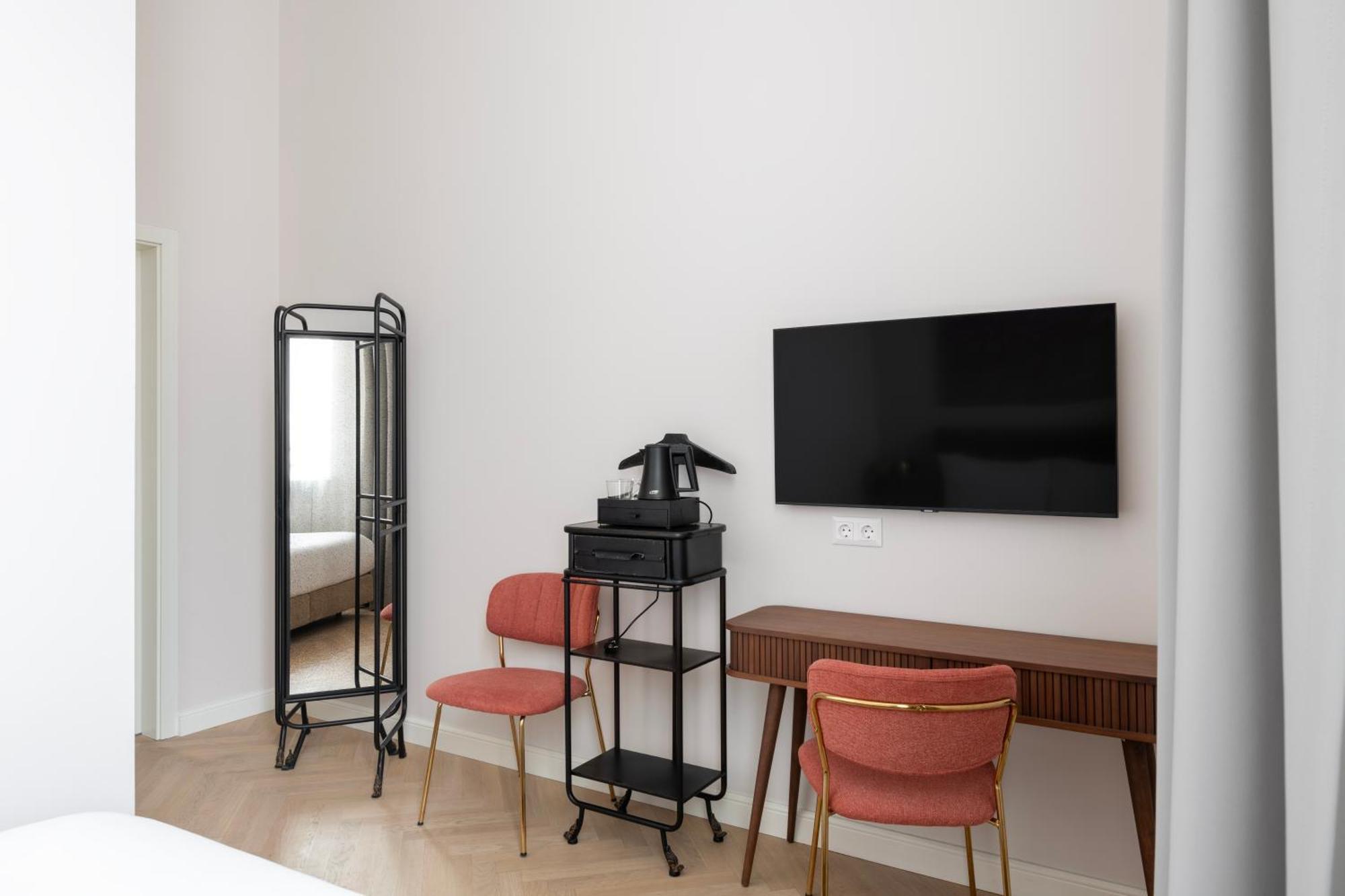 Grand Crown Lejlighedshotel VNO Eksteriør billede